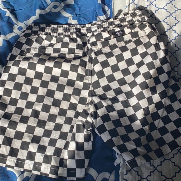 Vans black and white checker shorts - Picture 2 of 2